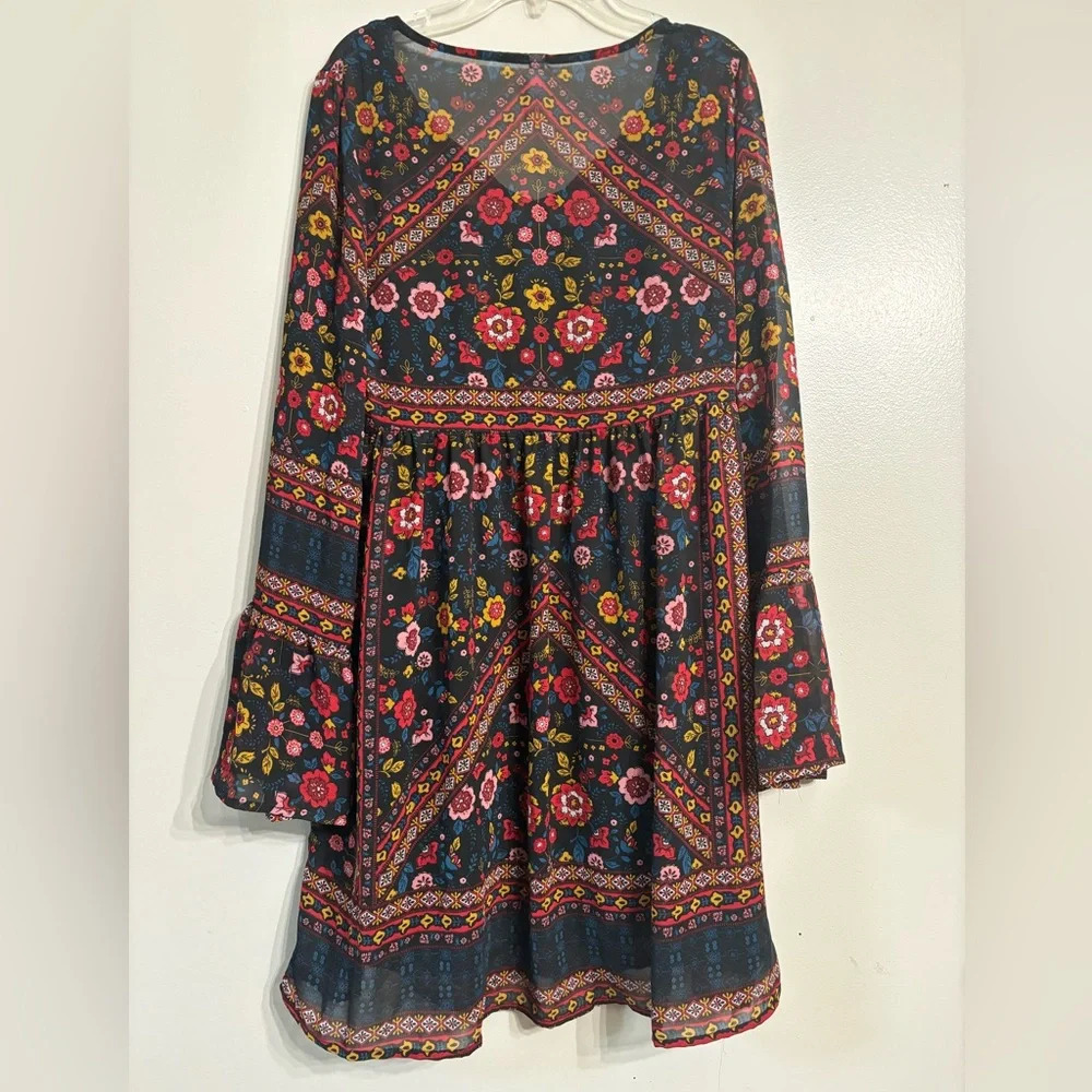 Women’s dress by Xhiliration - Picture 5 of 7
